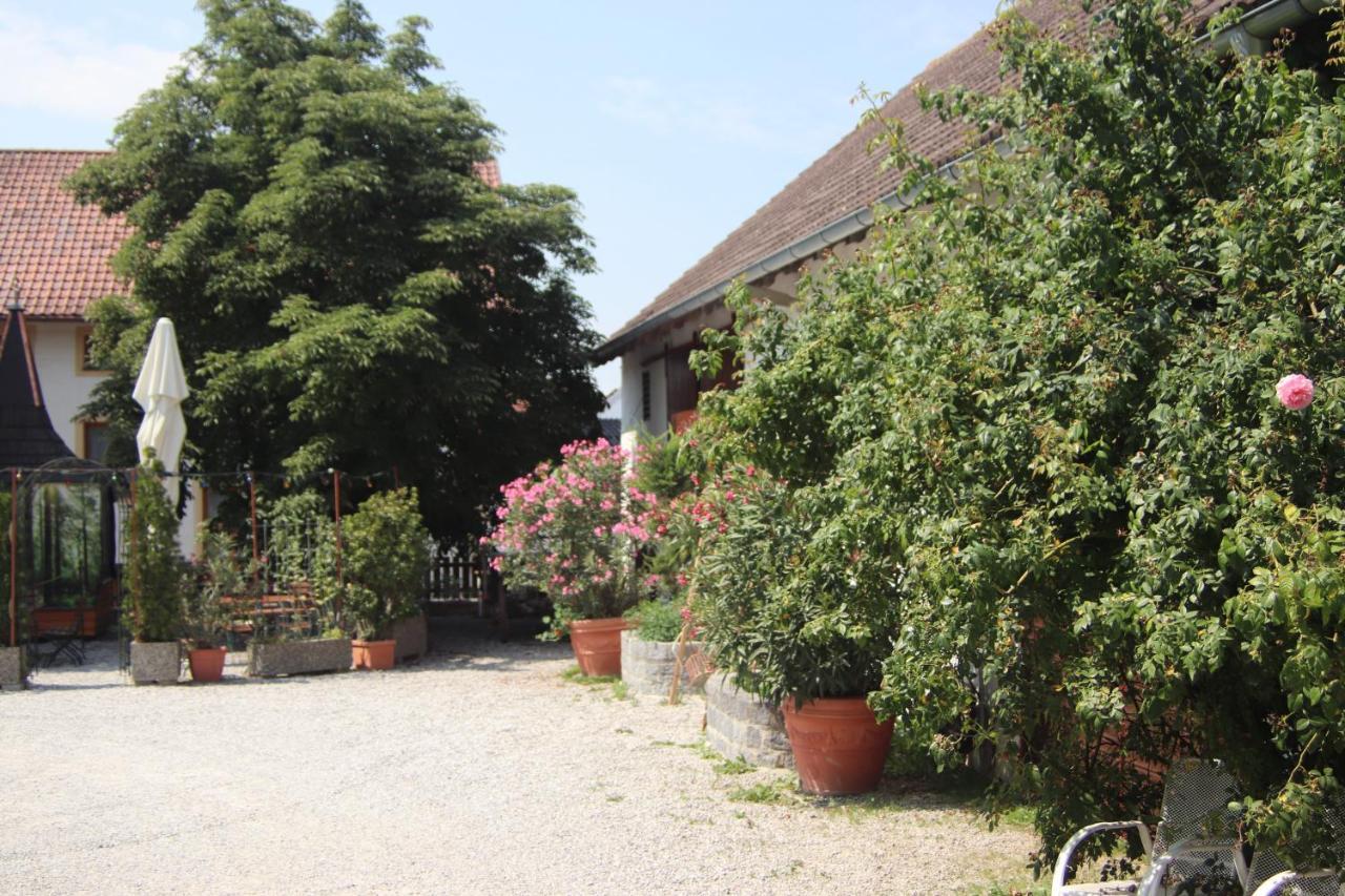 Landhotel Gasthof Huber Merching Exterior photo